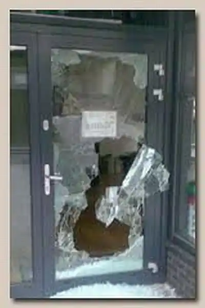 alexandria storefront door glass broken